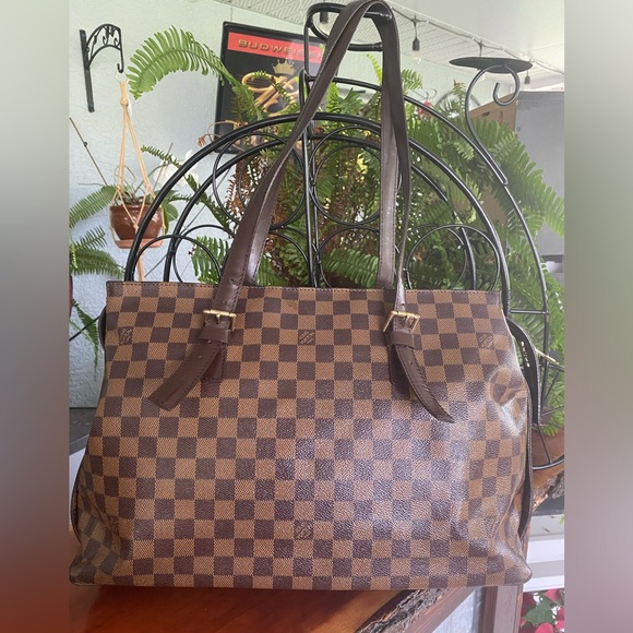 Louis Vuitton Chelsea Tote Bag - Picture 2 of 16